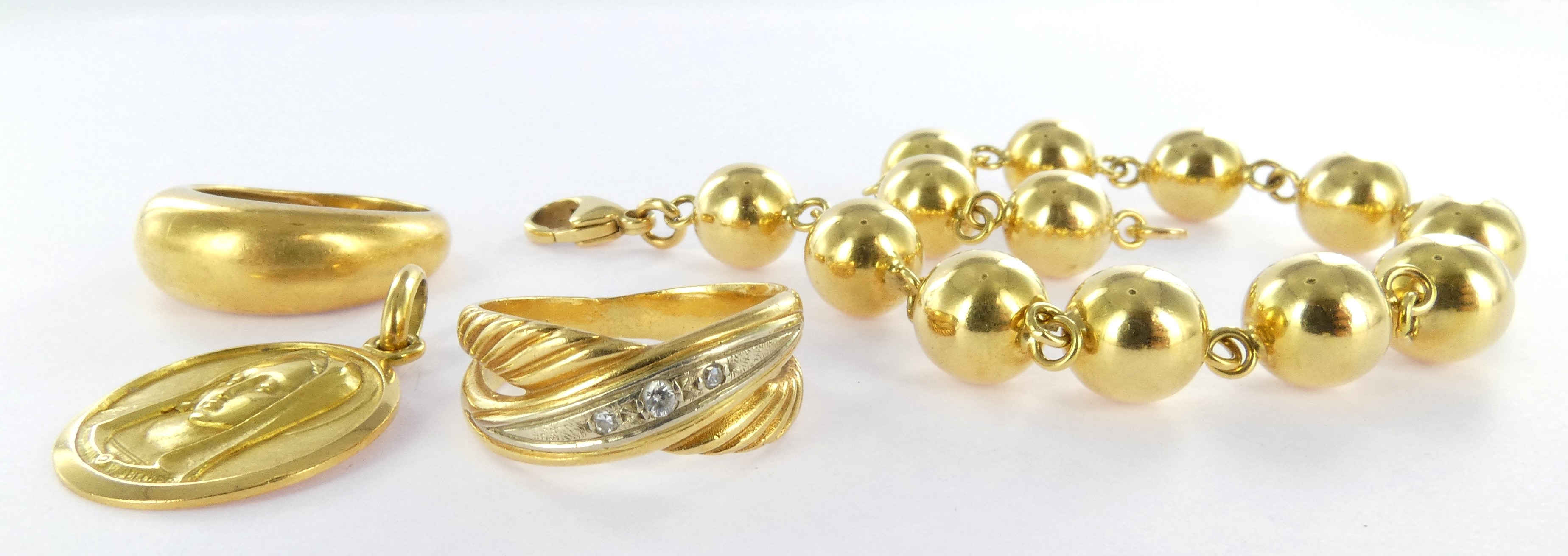 Lot 13 — 1 Bague Or 750 mil. Poinçonnée, T 52, 5.4g, 1 Bracelet Or 75