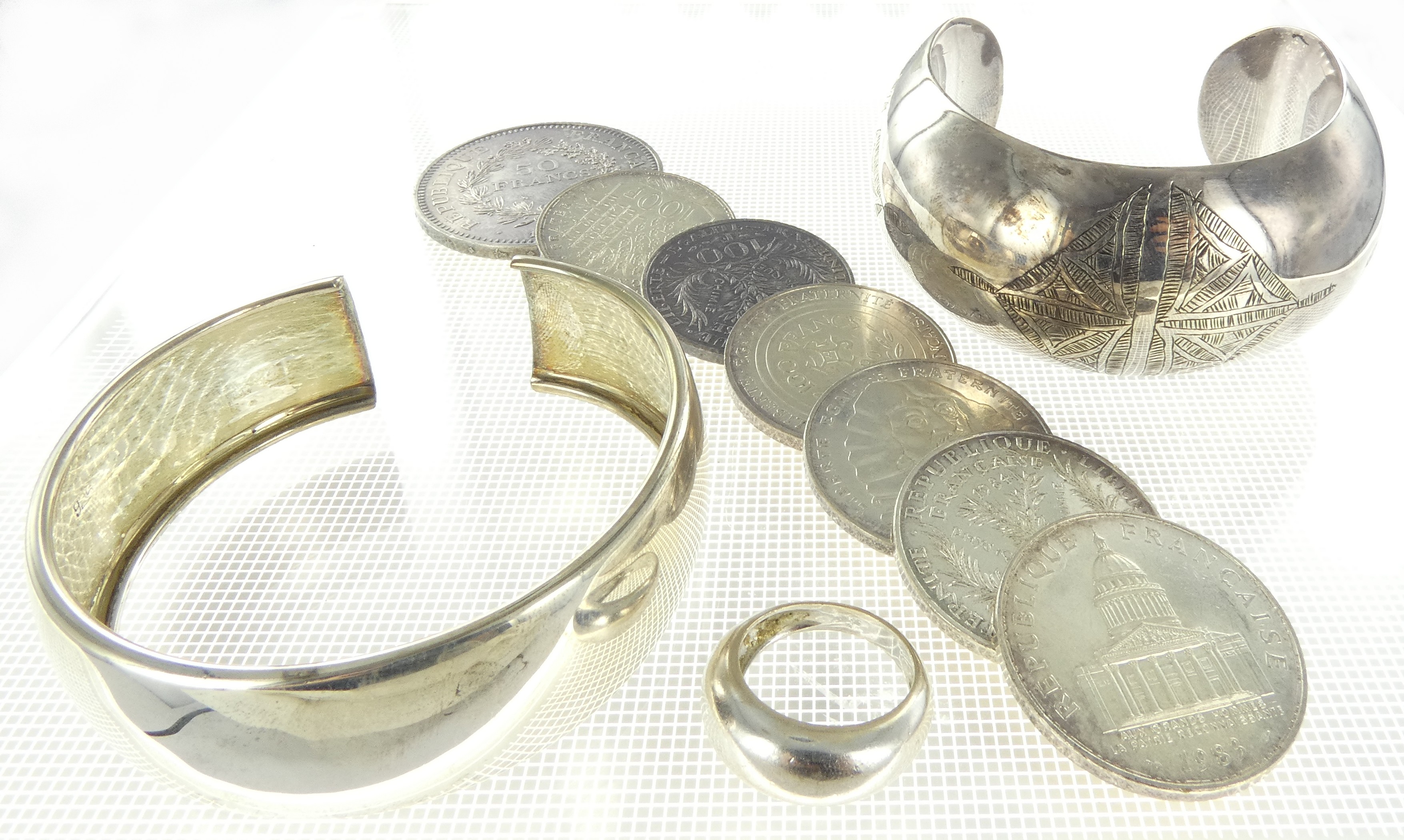 Lot 15 — 1 Bague Or 750 mil. Poinçonnée, T 52, 5.9g, 1 Bracelet Argen