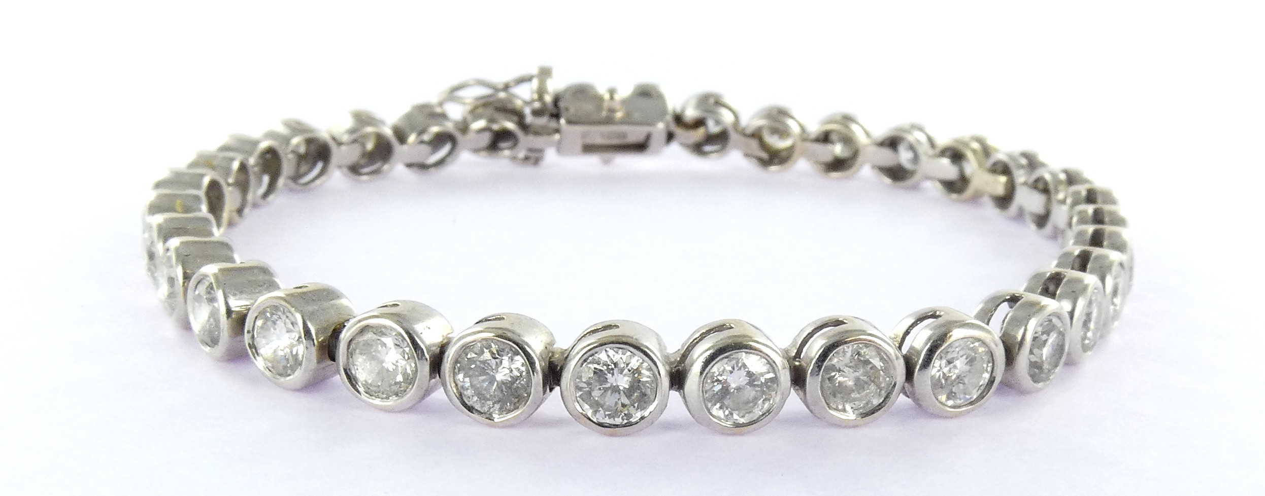 Lot 243 — photo 1