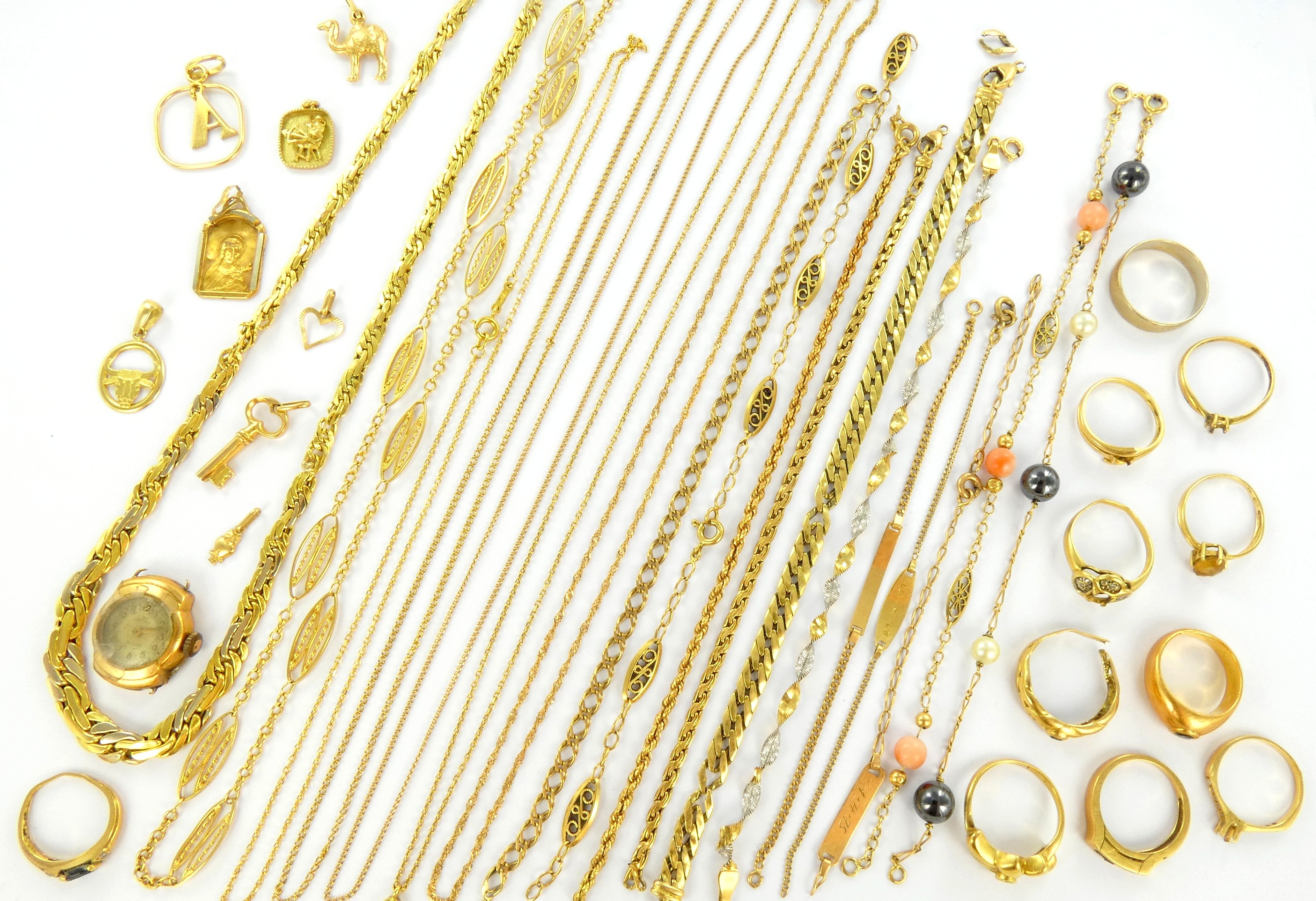 Lot 29 — Lot de bijoux pesant brut 124.9g Or 750 mil. (dont 6.5g Or 7